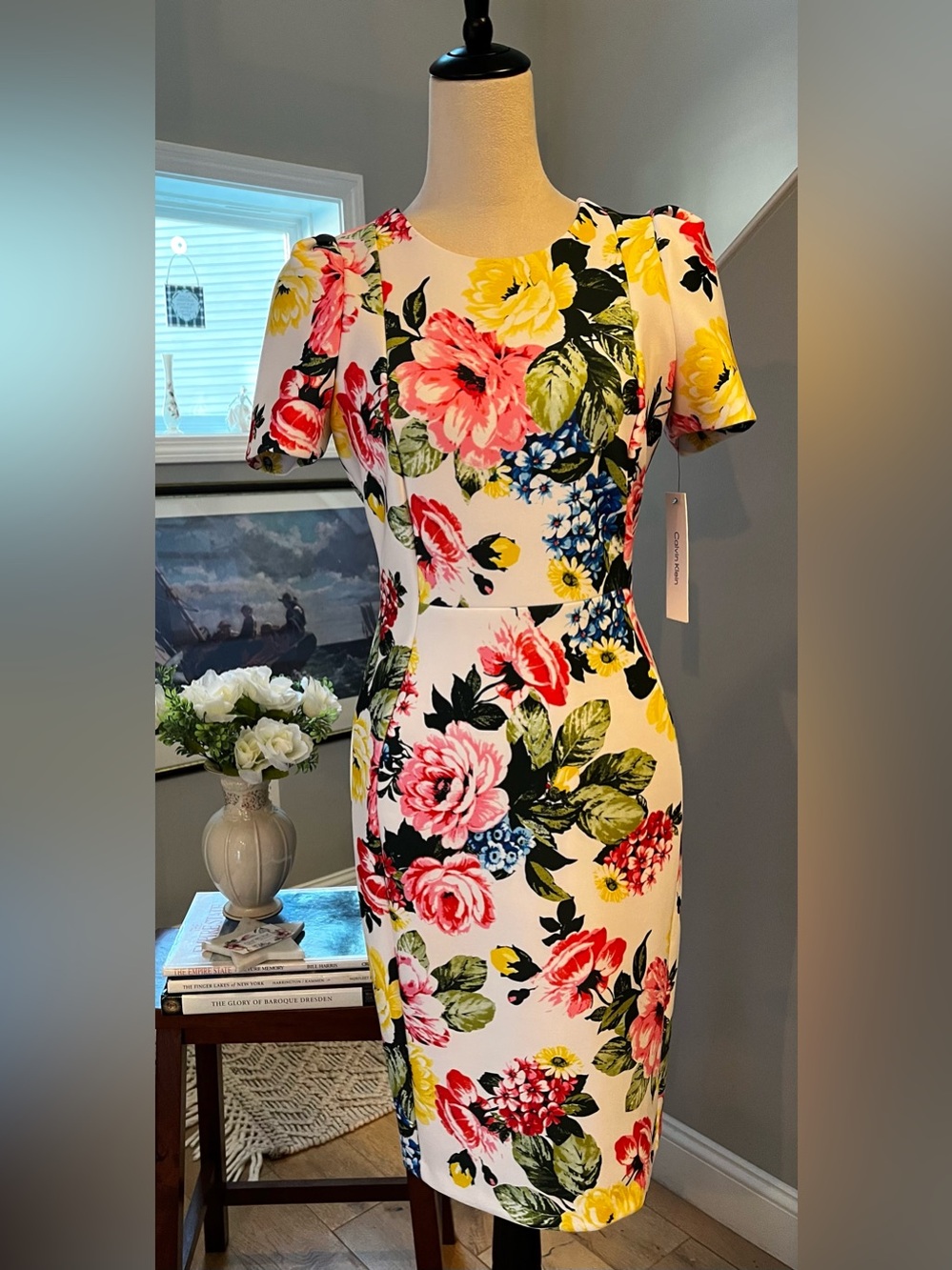 CALVIN KLEIN Dress BOLD Floral Sheath Tapered Bodice Short Sleeves White Sz 6